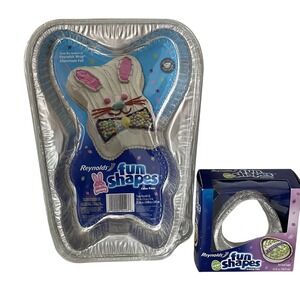 NOS 2006 Reynolds Fun Shapes Bunny Cake Pan w/Lid + Egg Gelatin Mold Cups Set